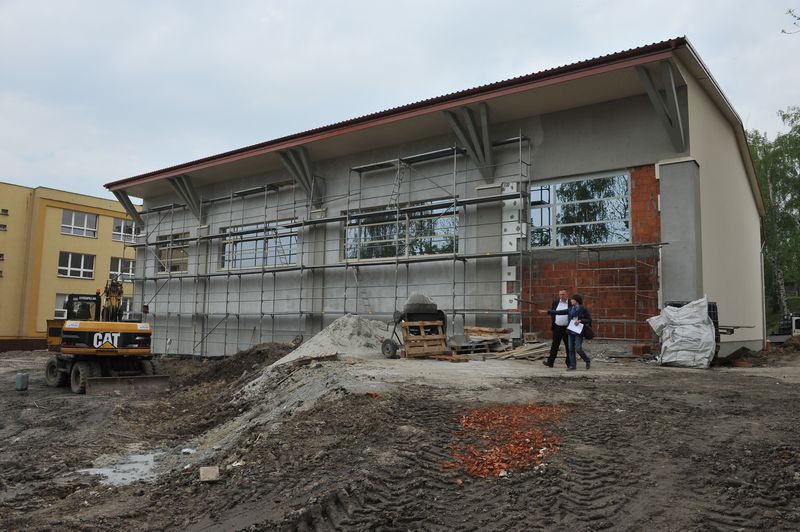 Budowa kompleksu sportowego przy Szkole Podstawowej nr 3 w Wieliczce.