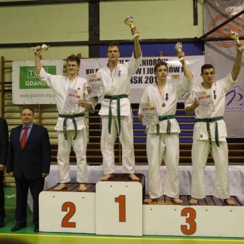 Zawodnicy z Wieliczki zdobywcami dwóch Pucharów Polski w Karate Kyokushin!