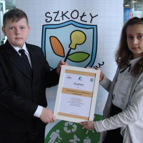 Uczniowie Szkoły Podstawowej w Sygneczowie z nagrodą główną w projekcie ekologicznym "Czas na Aero-działanie"