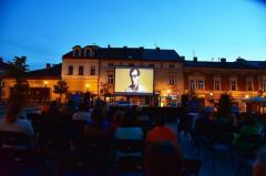 RYNEK W CENTRUM KULTURY - 