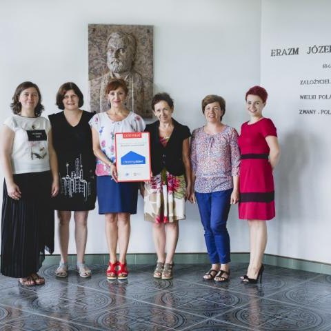 Szkoła Podstawowa z Oddziałami Integracyjnymi Nr 4 uzyskała certyfikat "Chronimy Dzieci"
