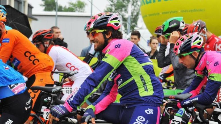 tour-de-polonia-wieliczka-brzegi-campus-misericordiae-czeslaw-lang-burmistrz-artur-koziol-etap-klasyk-kolarski-marczy-ski-22.jpg