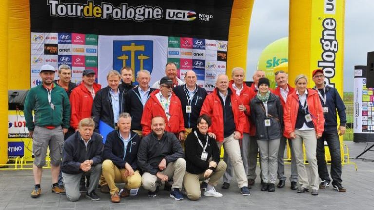 tour-de-polonia-wieliczka-brzegi-campus-misericordiae-czeslaw-lang-burmistrz-artur-koziol-etap-klasyk-kolarski-marczy-ski-48.jpg