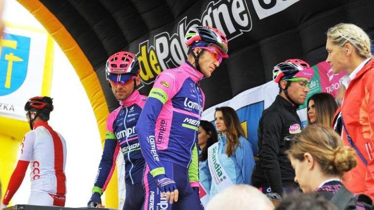 tour-de-polonia-wieliczka-brzegi-campus-misericordiae-czeslaw-lang-burmistrz-artur-koziol-etap-klasyk-kolarski-marczy-ski-58.jpg