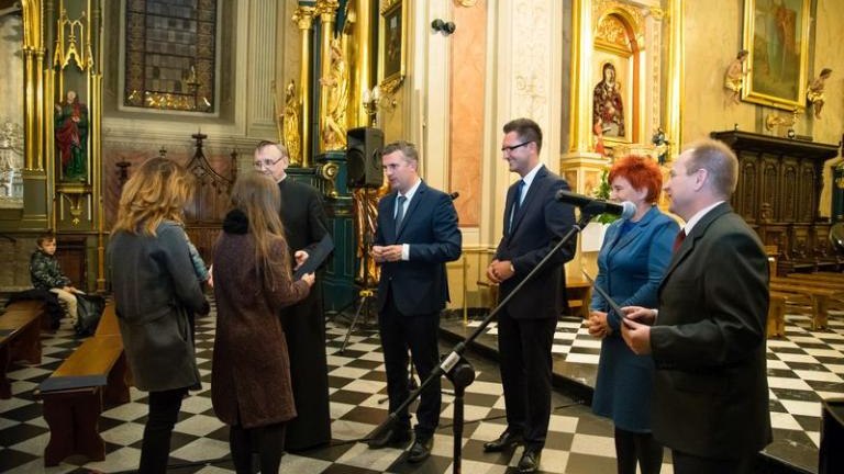 stypendia-papieske-wieliczka-artur-koziol-kosciol-klemensa017.jpg