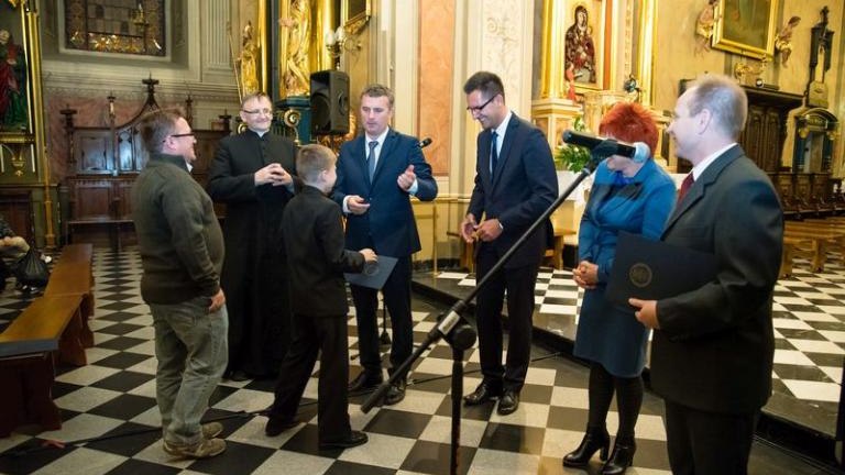stypendia-papieske-wieliczka-artur-koziol-kosciol-klemensa025.jpg