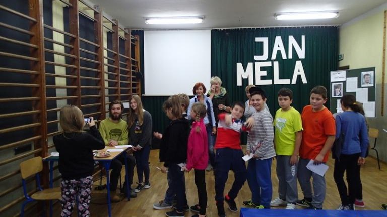 PA120325.JPG