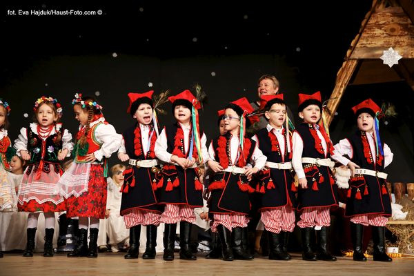 przedszkolaki-mietniow-wieliczka-koledowanie-pastoralka-spiew-burmistrz-boze-narodzenie-8.jpg