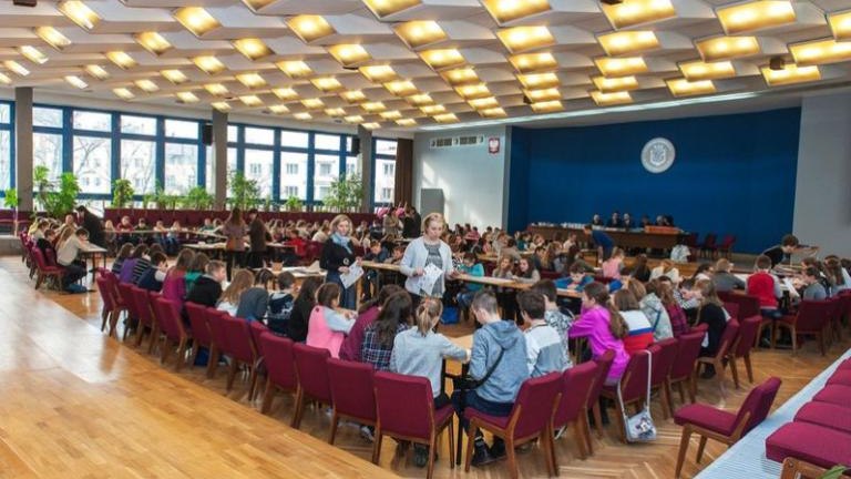 dzieci-ce-ferie-na-uniwersytecie-wieliczka-nauka-edukacja-uniwersytet-pedagogiczny-burmistrz-machnik-sleczka-14.jpg