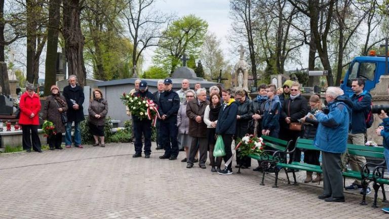 obchody-77-rocznicy-zbrodni-katynskiej-wieliczka-artur-koziol-022.jpg