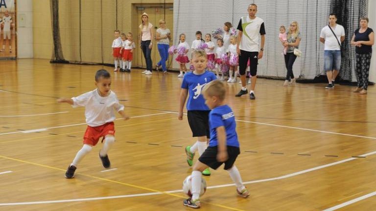maly-mundial-2017-w-wieliczce-IV-gminny-turniej-mini-pi-ki-no-nej-przedszkolak-w-artur-koziol-049.jpg