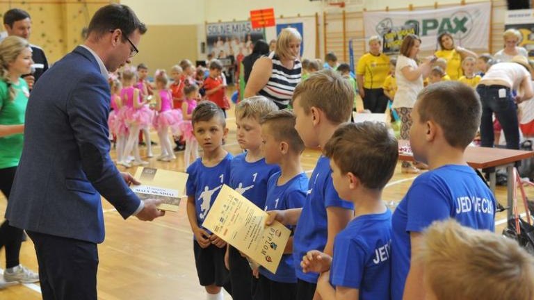 maly-mundial-2017-w-wieliczce-IV-gminny-turniej-mini-pi-ki-no-nej-przedszkolak-w-artur-koziol-099.jpg