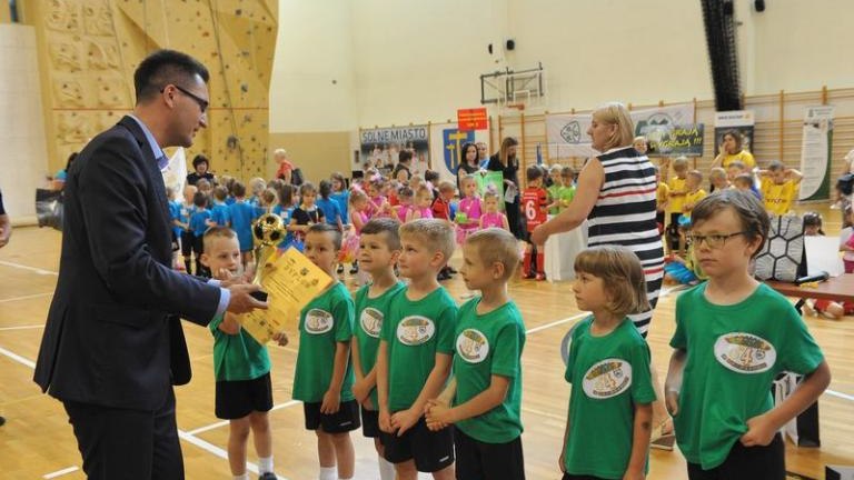 maly-mundial-2017-w-wieliczce-IV-gminny-turniej-mini-pi-ki-no-nej-przedszkolak-w-artur-koziol-102.jpg