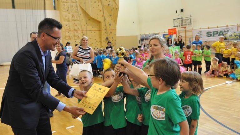 maly-mundial-2017-w-wieliczce-IV-gminny-turniej-mini-pi-ki-no-nej-przedszkolak-w-artur-koziol-108.jpg