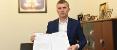Podpisanie umowy na budowę kanalizacji w Lednicy Górnej i Sułkowie.