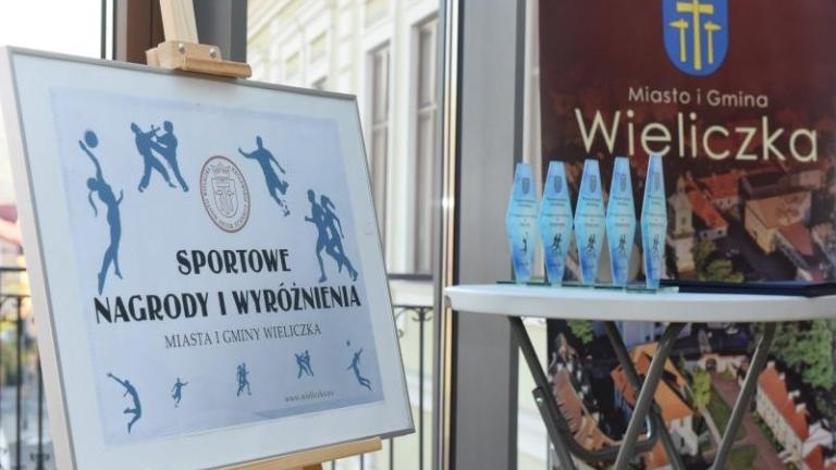 uroczyste wręczenie nagród i wyróżnien sportowych wieliczka - 011.jpg
