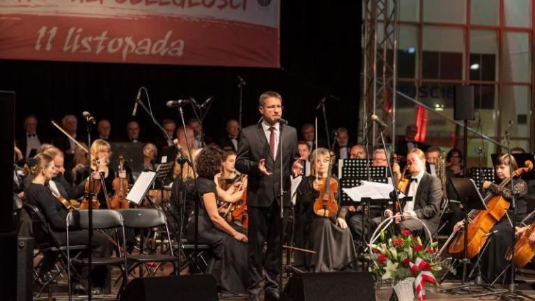 Koncert 11 listopada 2019 Bo my nie błagamy o wolność my o nią walczymy - 009.jpg
