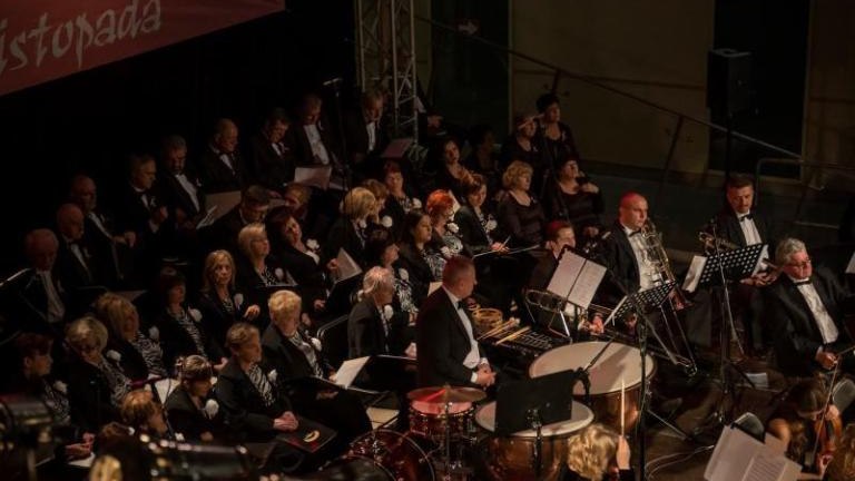 Koncert 11 listopada 2019 Bo my nie błagamy o wolność my o nią walczymy - 017.jpg