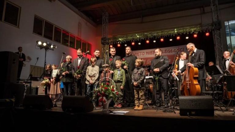 Koncert 11 listopada 2019 Bo my nie błagamy o wolność my o nią walczymy - 043.jpg