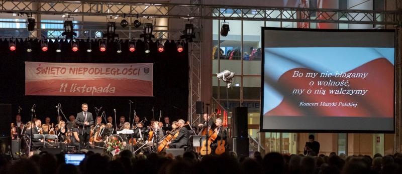 Koncert 11 listopada 2019 Bo my nie błagamy o wolność my o nią walczymy - 052.jpg