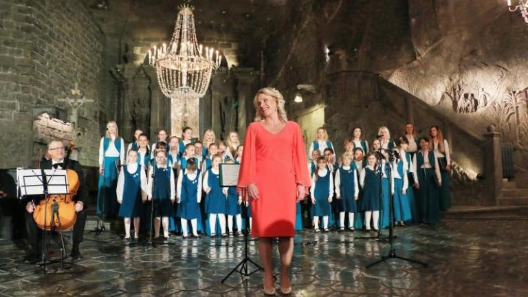 jubileusz choru ziarenko z podstolic 2019 - 022.jpg