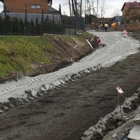 Rozbudowa drogi gminnej nr 560920K w Czarnochowicach