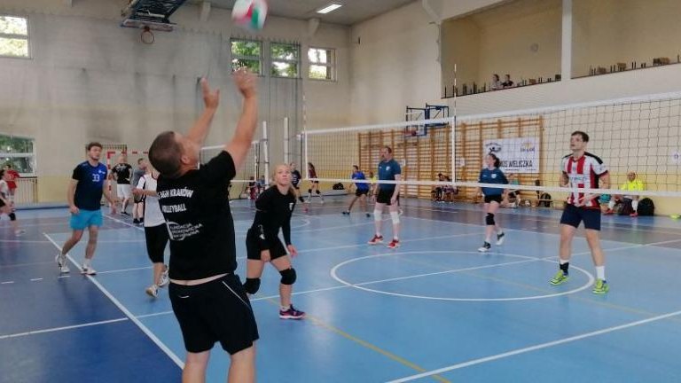 XXVII Turniej Rodzin Siatkarskich_wieliczka-041.jpg