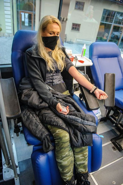 akcja krwiodawstwa przed Wielicka Mediateka-005.jpg