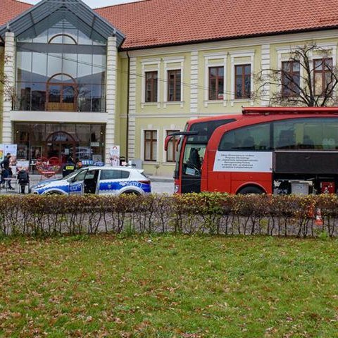 Akcja krwiodawstwa przed Wielicką Mediateką