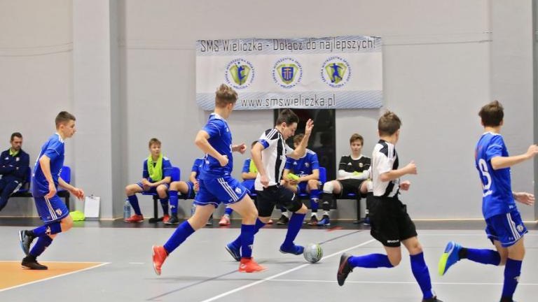 Turniej eliminacyjny Młodzieżowych Mistrzostw Polski do lat 19 w futsalu w Wieliczce-005.jpg