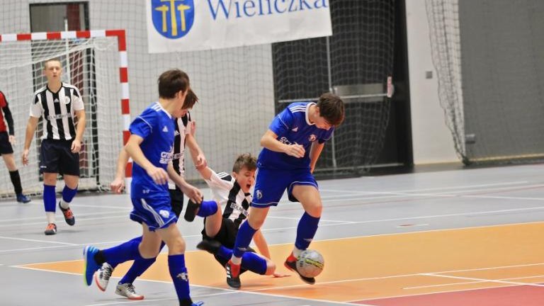 Turniej eliminacyjny Młodzieżowych Mistrzostw Polski do lat 19 w futsalu w Wieliczce-007.jpg