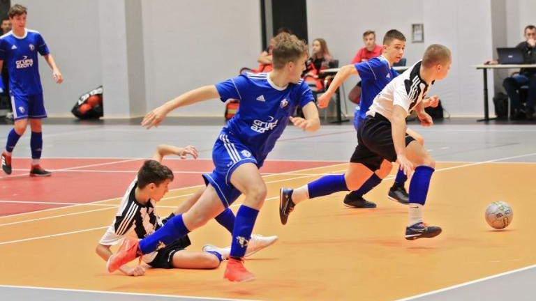 Turniej eliminacyjny Młodzieżowych Mistrzostw Polski do lat 19 w futsalu w Wieliczce-009.jpg
