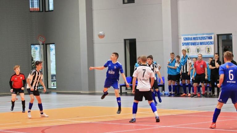 Turniej eliminacyjny Młodzieżowych Mistrzostw Polski do lat 19 w futsalu w Wieliczce-010.jpg