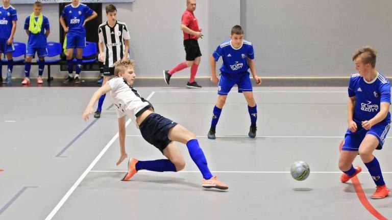 Turniej eliminacyjny Młodzieżowych Mistrzostw Polski do lat 19 w futsalu w Wieliczce-013.jpg