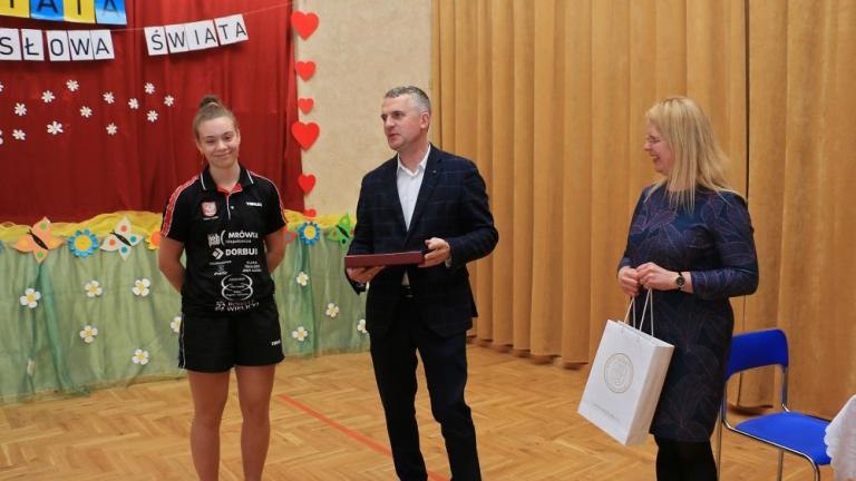 izabela perz podwojna mistrzyni polski mlodzikow w tenisie stolowym-013.jpg