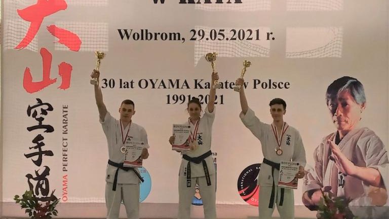 wielicki klub sportowy OYAMA turniej OYAMA karate w kata wolbrom-004.jpg
