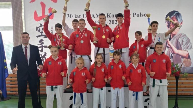 wielicki klub sportowy OYAMA turniej OYAMA karate w kata wolbrom-005.jpg
