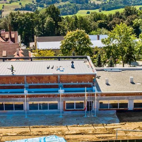 Budowa hali sportowej wraz z pomieszczeniami edukacyjnymi w Sygneczowie
