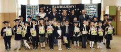 Ślubowanie uczniów klas pierwszych w Szkole w Mietniowie