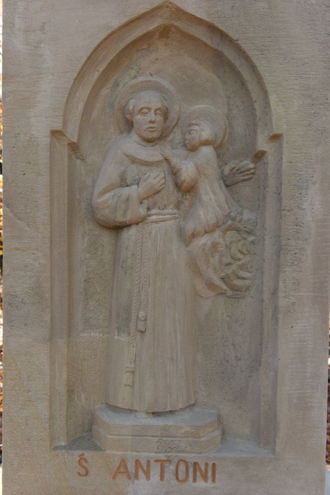 odnowiona kapliczka w Golkowicach Wieliczka-001.jpg