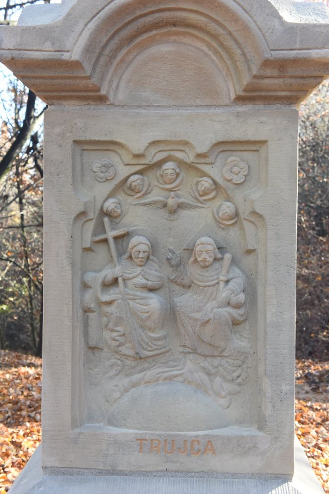 odnowiona kapliczka w Golkowicach Wieliczka-008.jpg