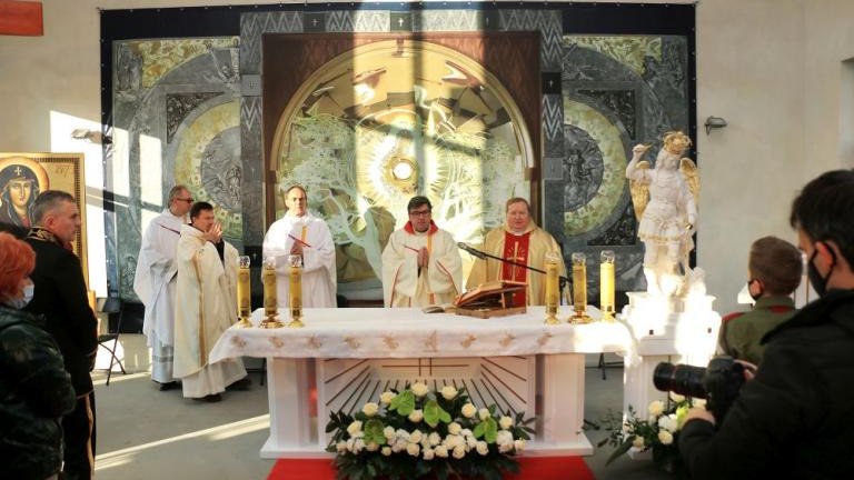 XXXVI swiatowe dni mlodziezy msza sw w Brzegi - Wieliczka-042.jpg