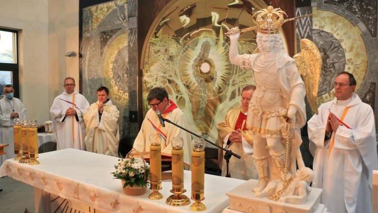 XXXVI swiatowe dni mlodziezy msza sw w Brzegi - Wieliczka-121.jpg