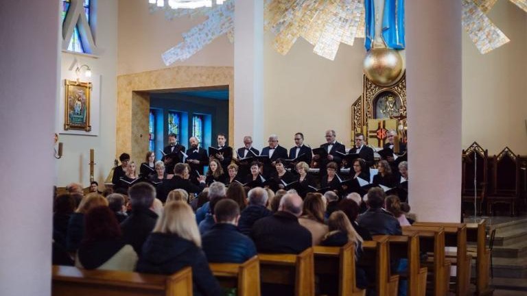 jubileusz 40-lecia choru im. Jana_Pawła_II_w_Strumianach gmina_Wieliczka-012.jpg