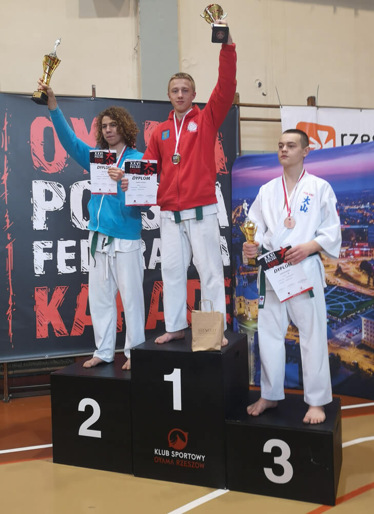 15 medali i 1 miejsce drużynowo OYAMA_10.jpg