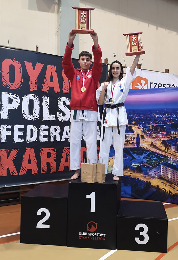 15 medali i 1 miejsce drużynowo OYAMA_13.jpg
