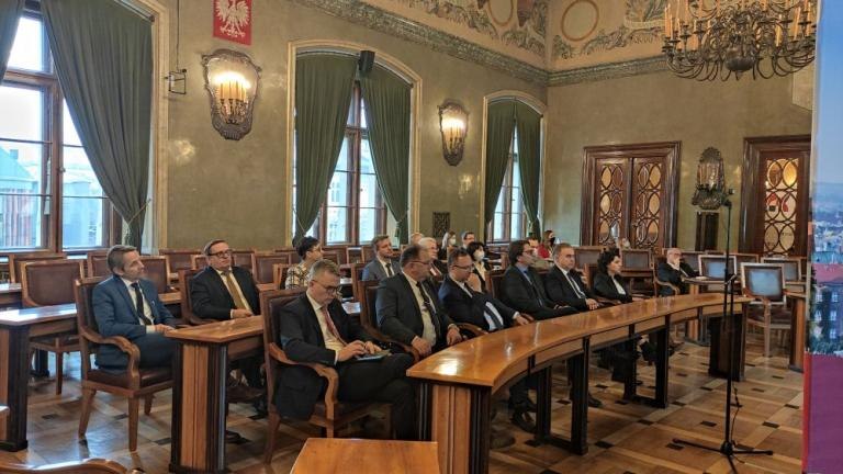przyjecie strategii rozwoju ponadlokalnego do 2030 wieliczka-002.jpg