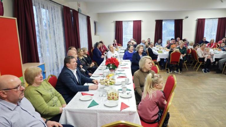 spotkanie swiateczne w swietlicy srodowiskowej w Kokotowie gmina Wieliczka-014.jpg