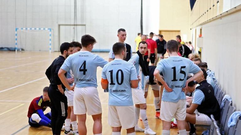 awans SMS Solne Miasto do trzeciej fazy eliminacji futsalowych mlodziezowych mistrzostw polski w kategorii U-19-016.jpg