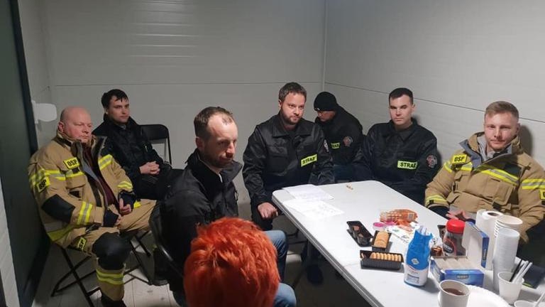 lekki woz strazacki dla  jednostki OSP Brzegi - grupa specjalna pletwonurkow-005.jpg